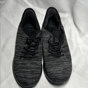 Stylish Black and Gray Men's Sneakers